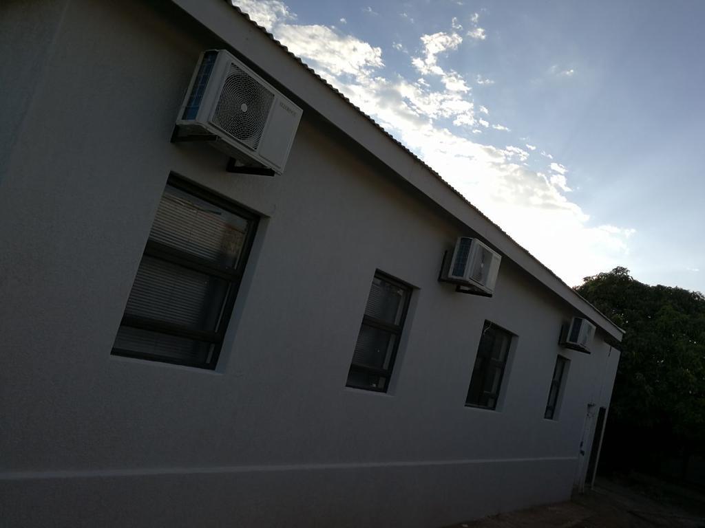 Tsumeb Guesthouse Kamho Zewnętrze zdjęcie